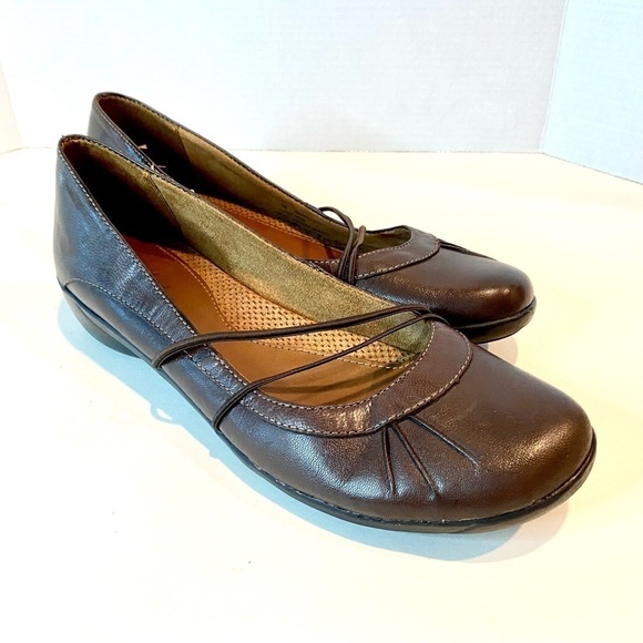 Natural Soul by Naturalizer Merman Brown Flats in Size 11 M - Picture 6 of 13